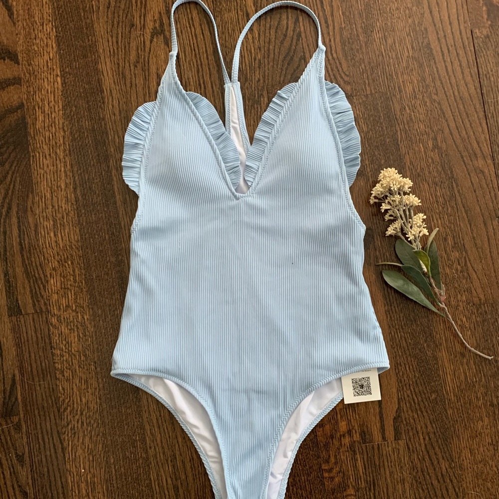 Never-worn Cupshe One-piece